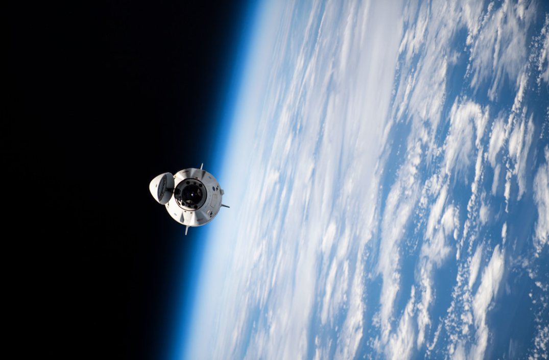 NASA Sets Coverage for Dragon Spacecraft Relocation on Space Station