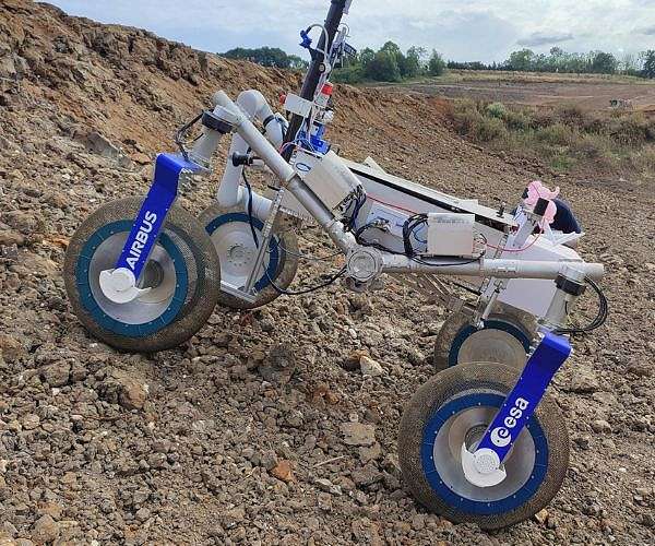 Rover trials demonstrate autonomous sampling capabilities in UK quarry