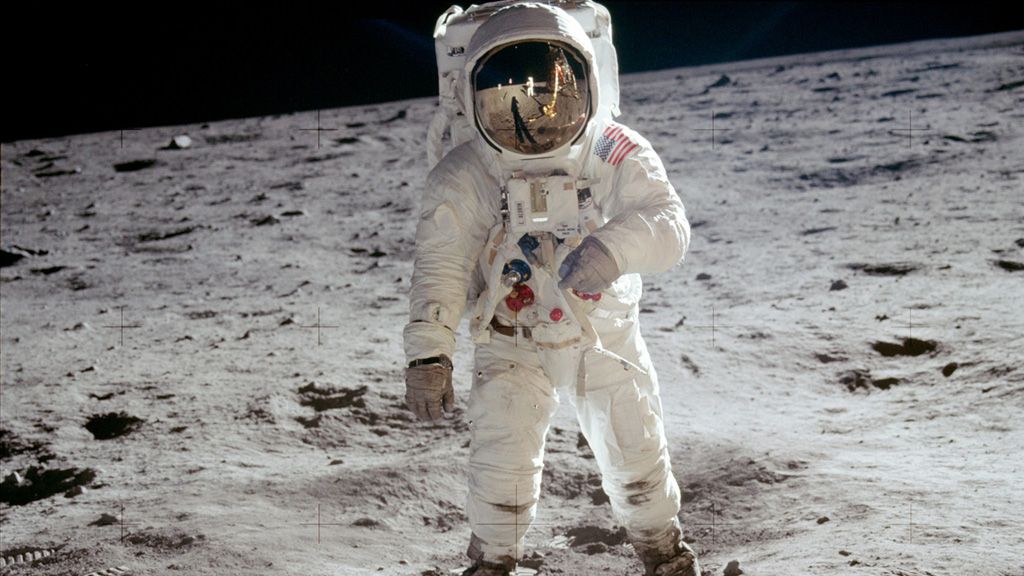 Apollo 11 moonwalker Buzz Aldrin endorses Trump for president