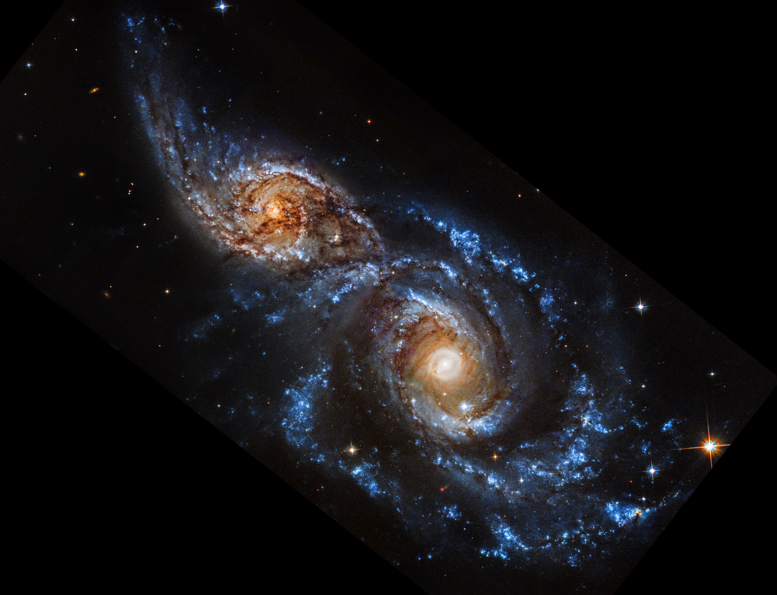 ‘Blood-Soaked’ Eyes: NASA’s Webb, Hubble Examine Galaxy Pair