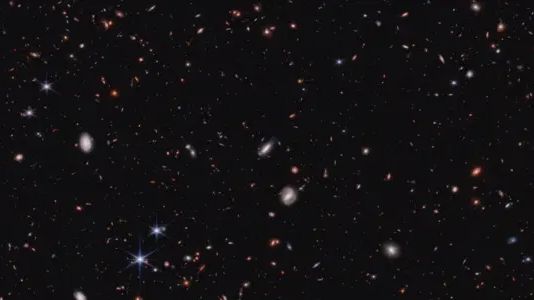 James Webb Space Telescope finds galaxies pointing toward a dark matter alternative