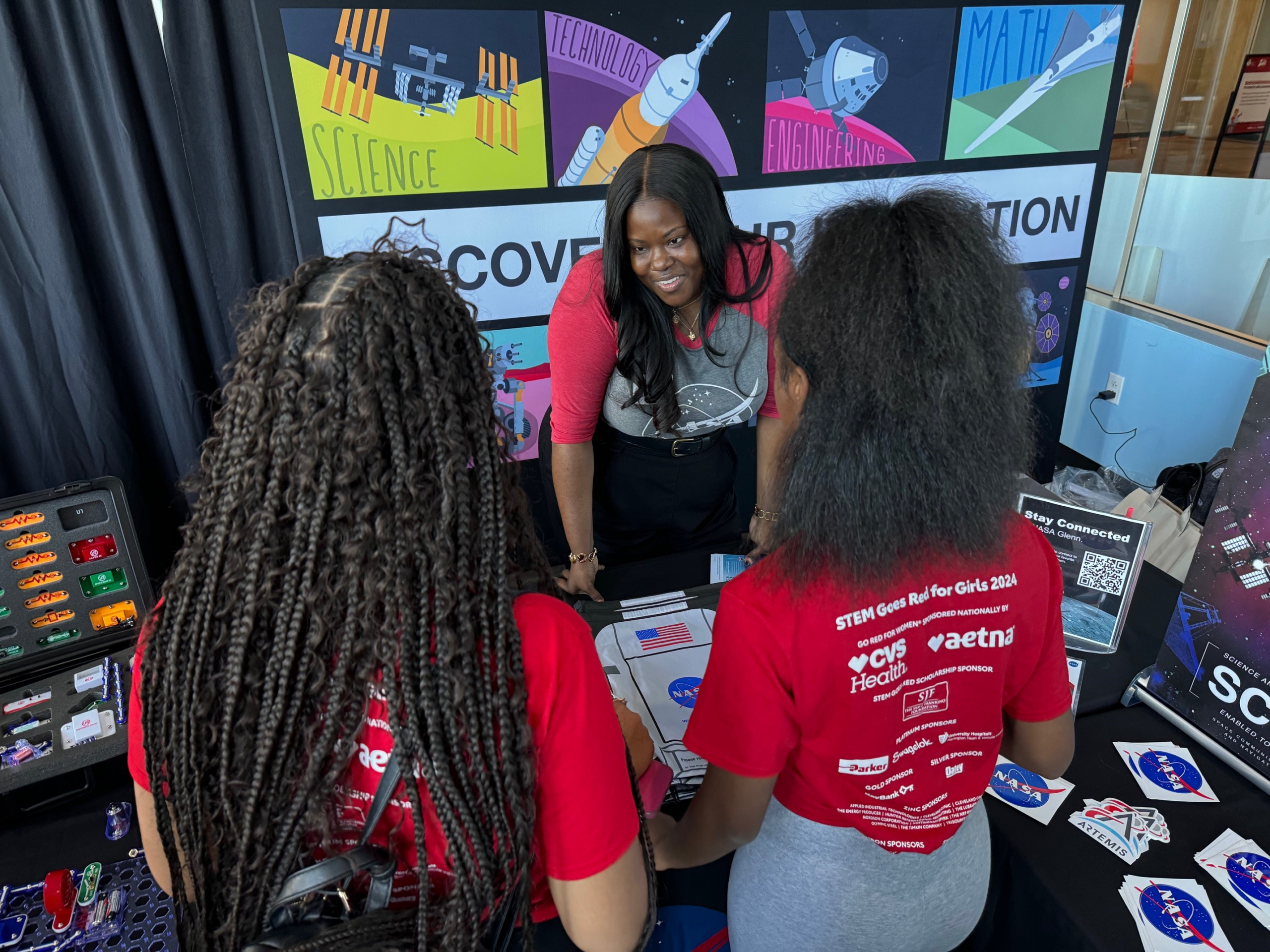 NASA Encourages Careers in STEM During Event