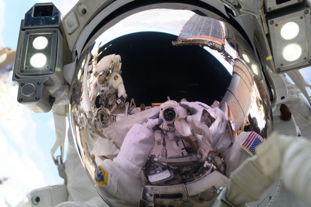 NASA Astronaut to Answer Questions from Students in Washington State