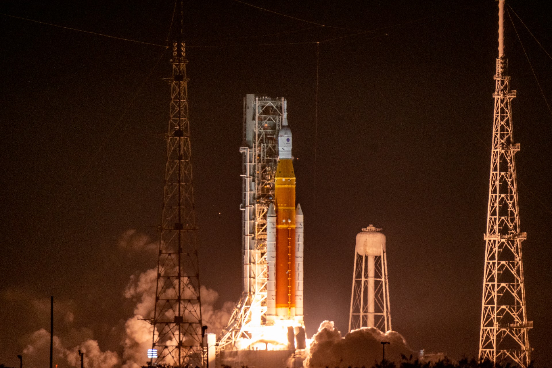 Reshaping our return to the moon: Trump's 2026 budget gives Artemis a major facelift