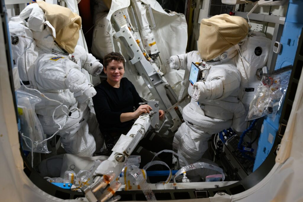 Spacewalk Research and Technology