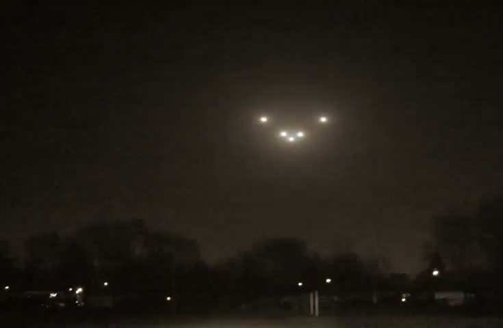 What was the 'Phoenix Lights' incident of 1997?