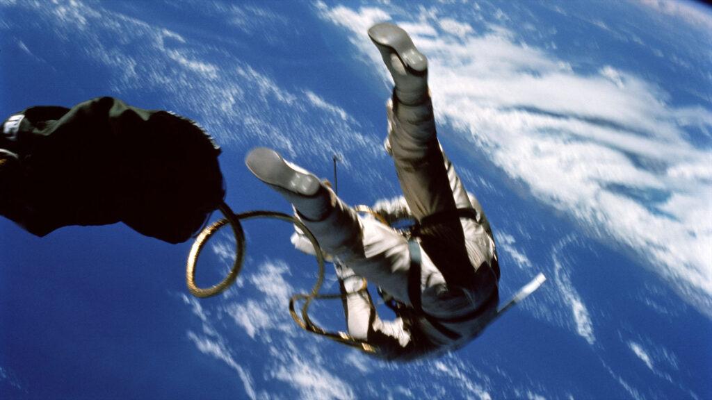 60 years ago, Ed White went out for walk | Space photo of the day for June 3, 2025