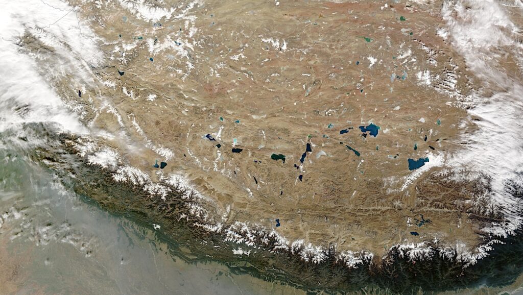 Microscopic Life Inhabiting Glacial Habitats On The Tibetan Plateau