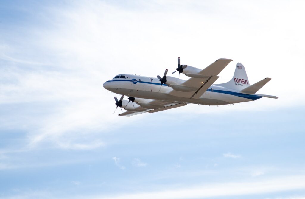 NASA Aircraft to Make Low-Altitude Flights in Mid-Atlantic, California