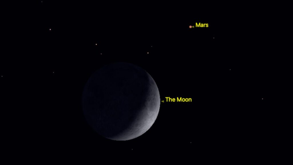 See the crescent moon dance with Mars and the bright star Regulus this weekend