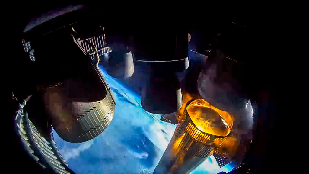 'Starship in space': See amazing photos from SpaceX megarocket's Flight 9 test mission