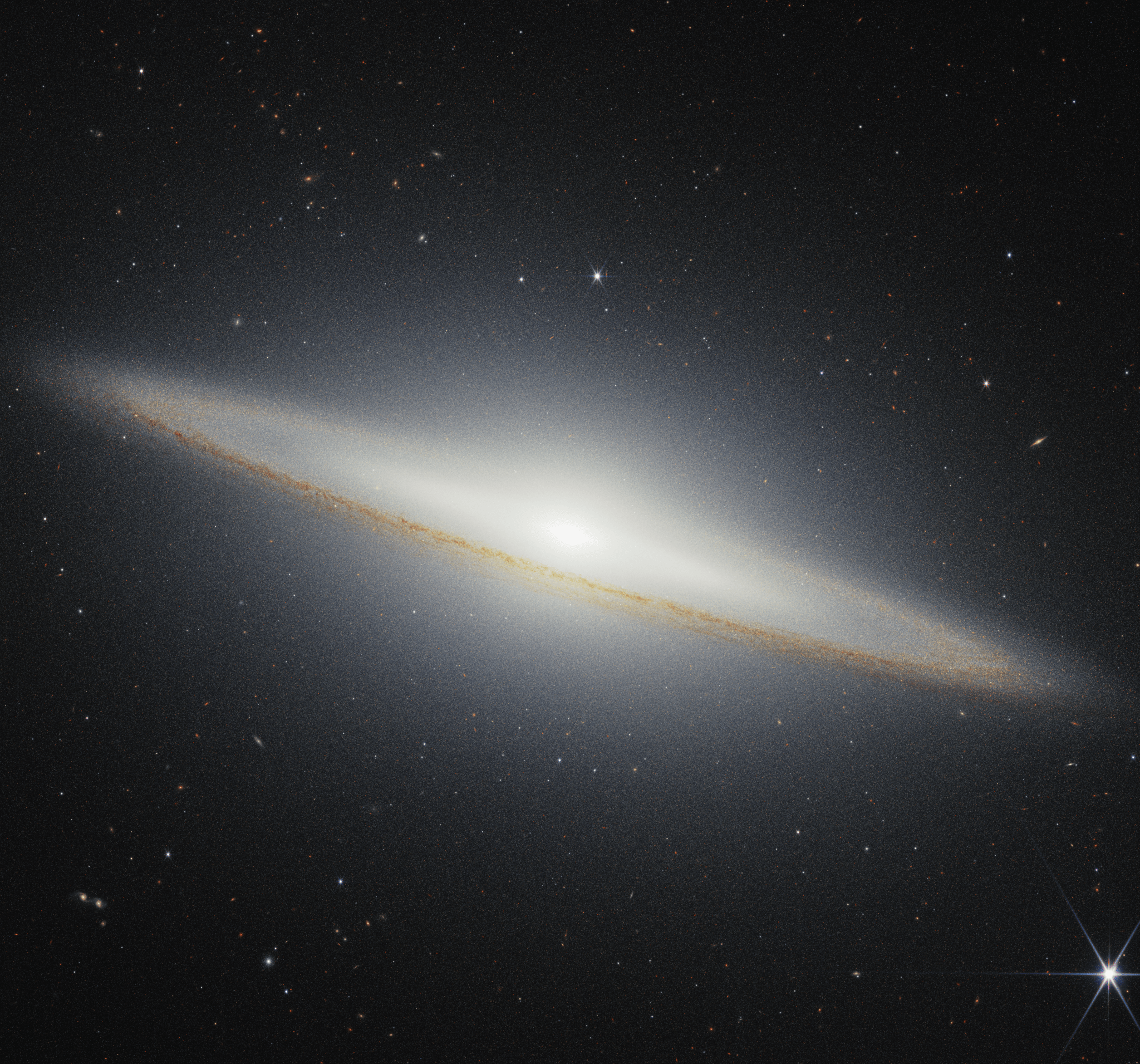 Webb Sees Sombrero Galaxy in Near-Infrared
