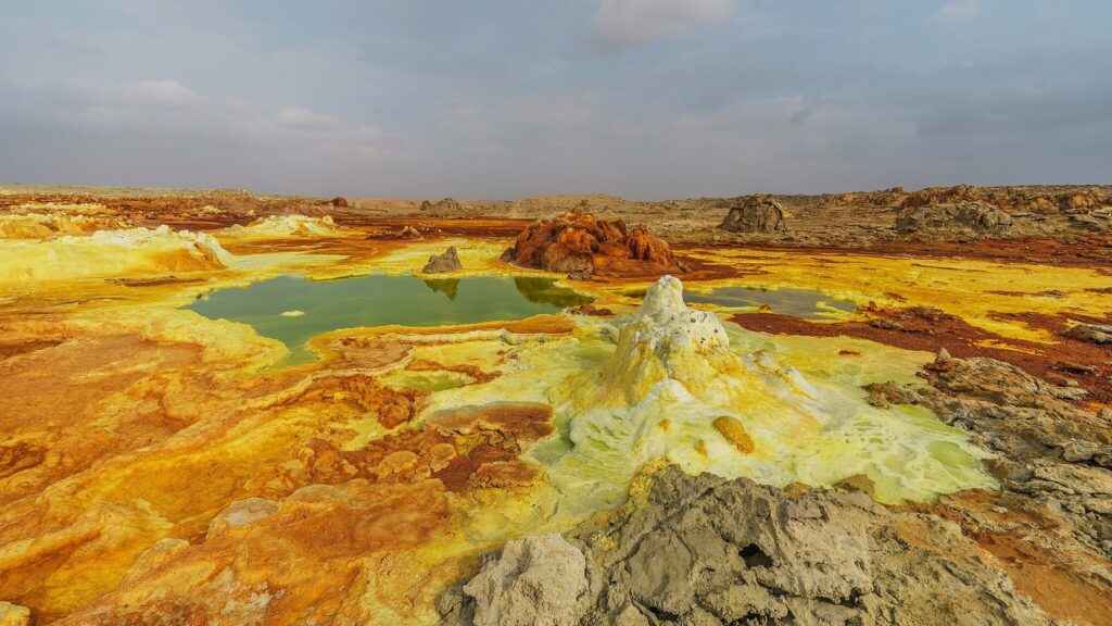 A newly forming ocean may split Africa apart, scientists say