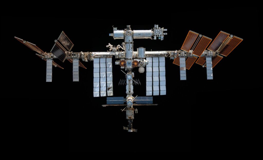 Air leak persists on Russian ISS segment