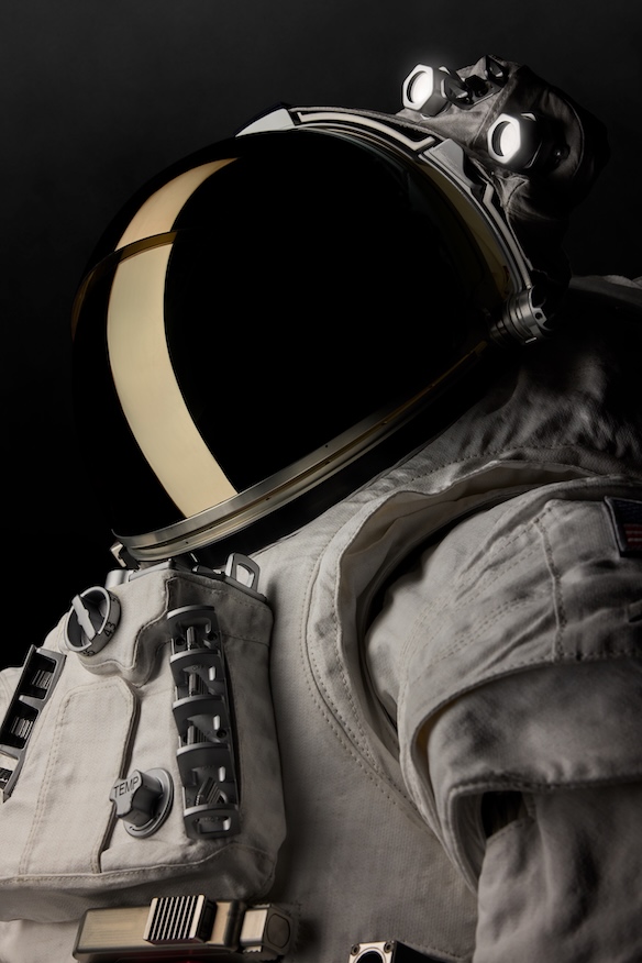 Axiom Space, Oakley partner on spacesuit visor for Artemis missions