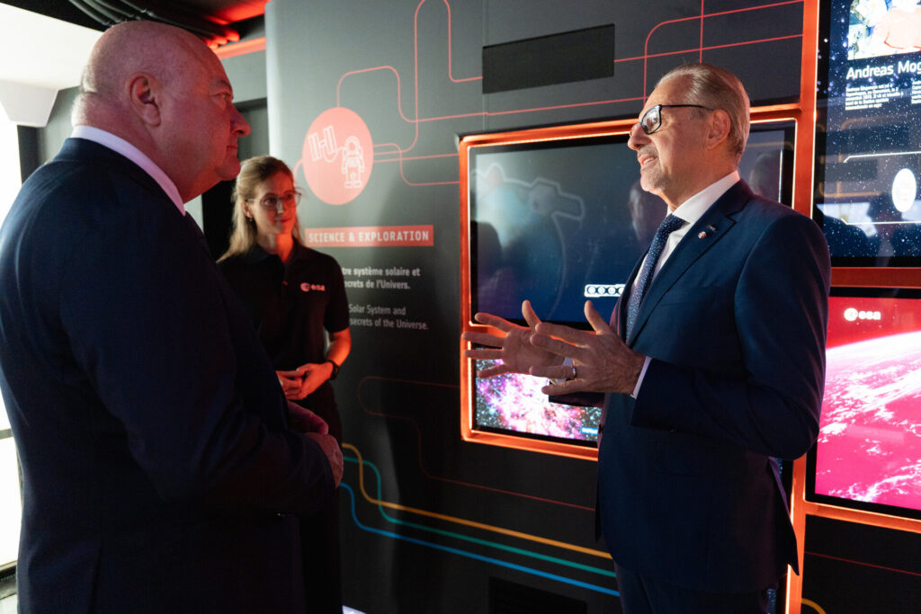 Federal Chancellor of Austria welcomed to ESA Headquarters
