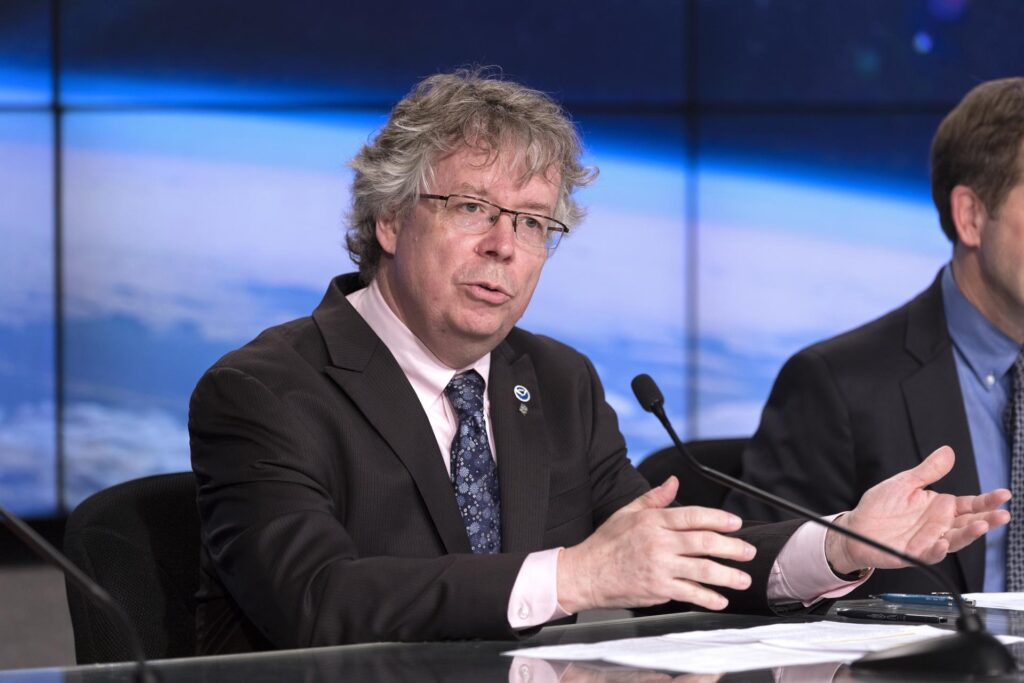 Head of NOAA satellite office placed on administrative leave