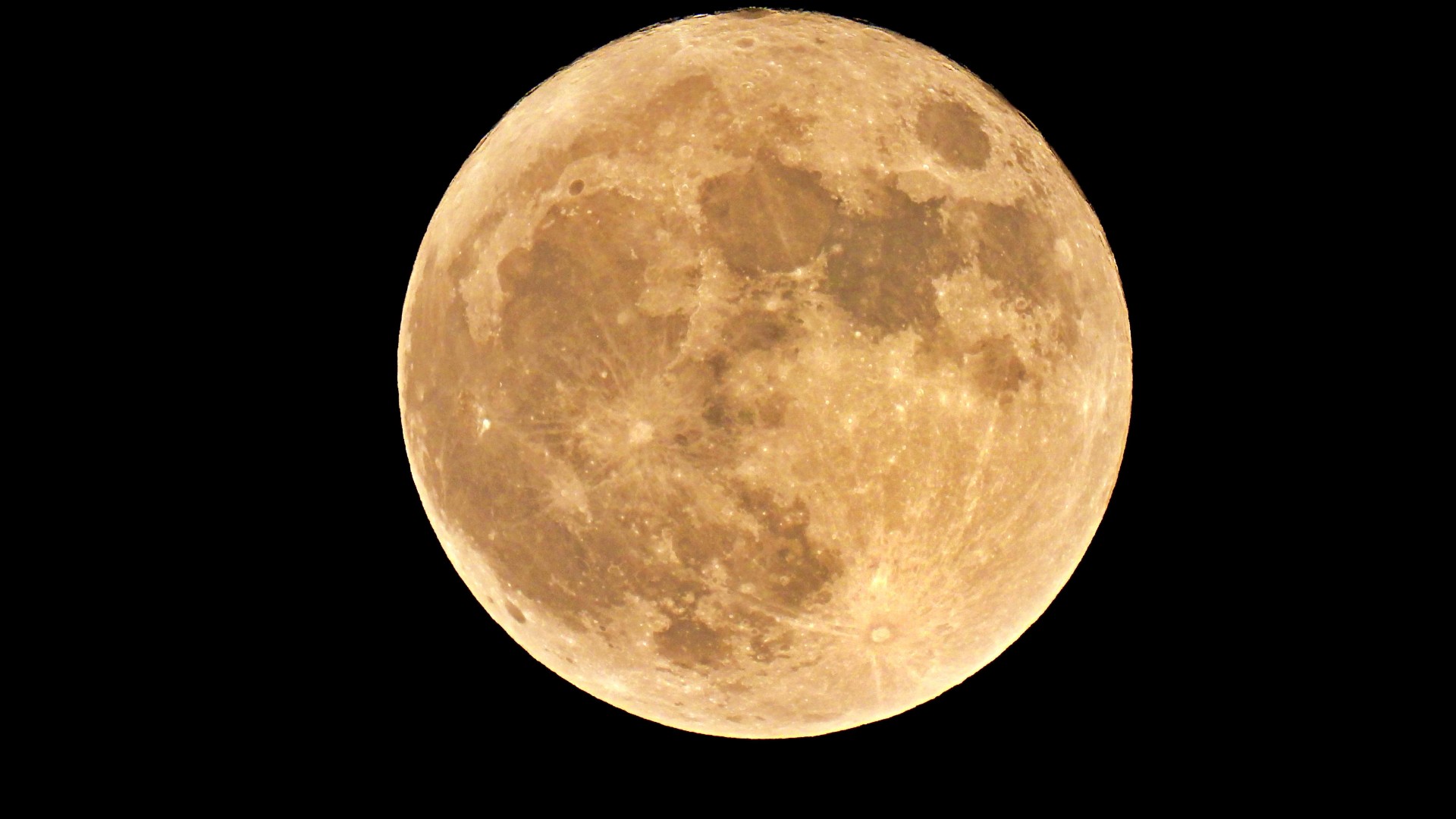 July full moon 2025 rises tonight: Everything you need to know about the low-riding 'Buck Moon'