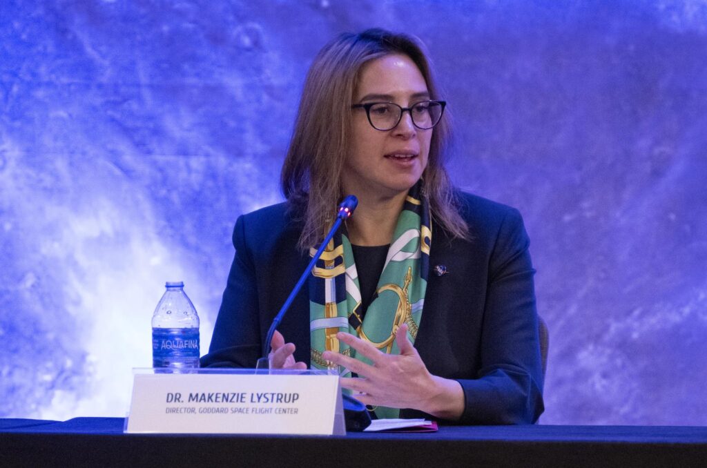 NASA Goddard director to step down