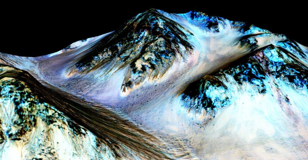 Seasonal Frosts Could Lead to Patches of Briny Water on Mars' Surface