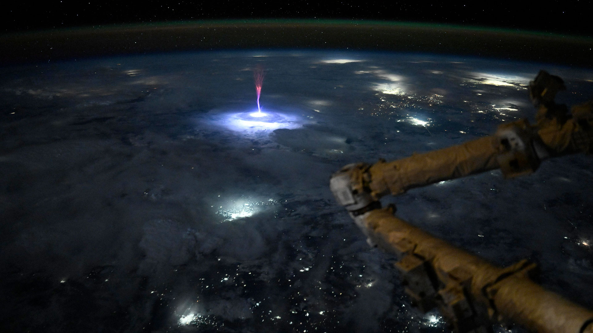 Seeing 'fireworks' on Earth from space | On the ISS this week June 26 - July 4, 2025