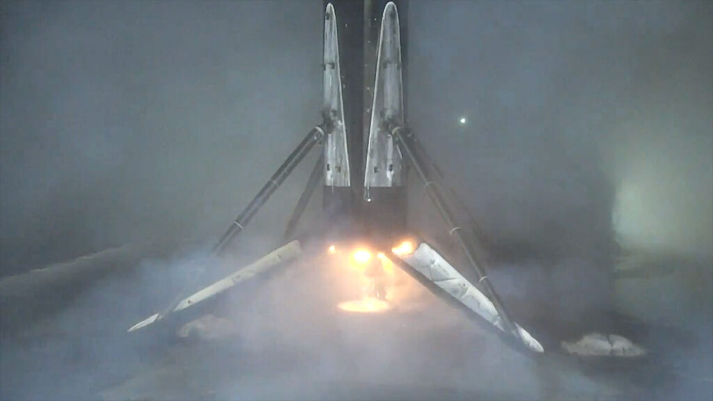 SpaceX launches 28 Starlink satellites on a Falcon 9 rocket from Florida