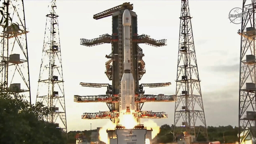 'The most sophisticated radar we've ever built': US-Indian NISAR satellite launches to track tiny changes on Earth's surface (video)