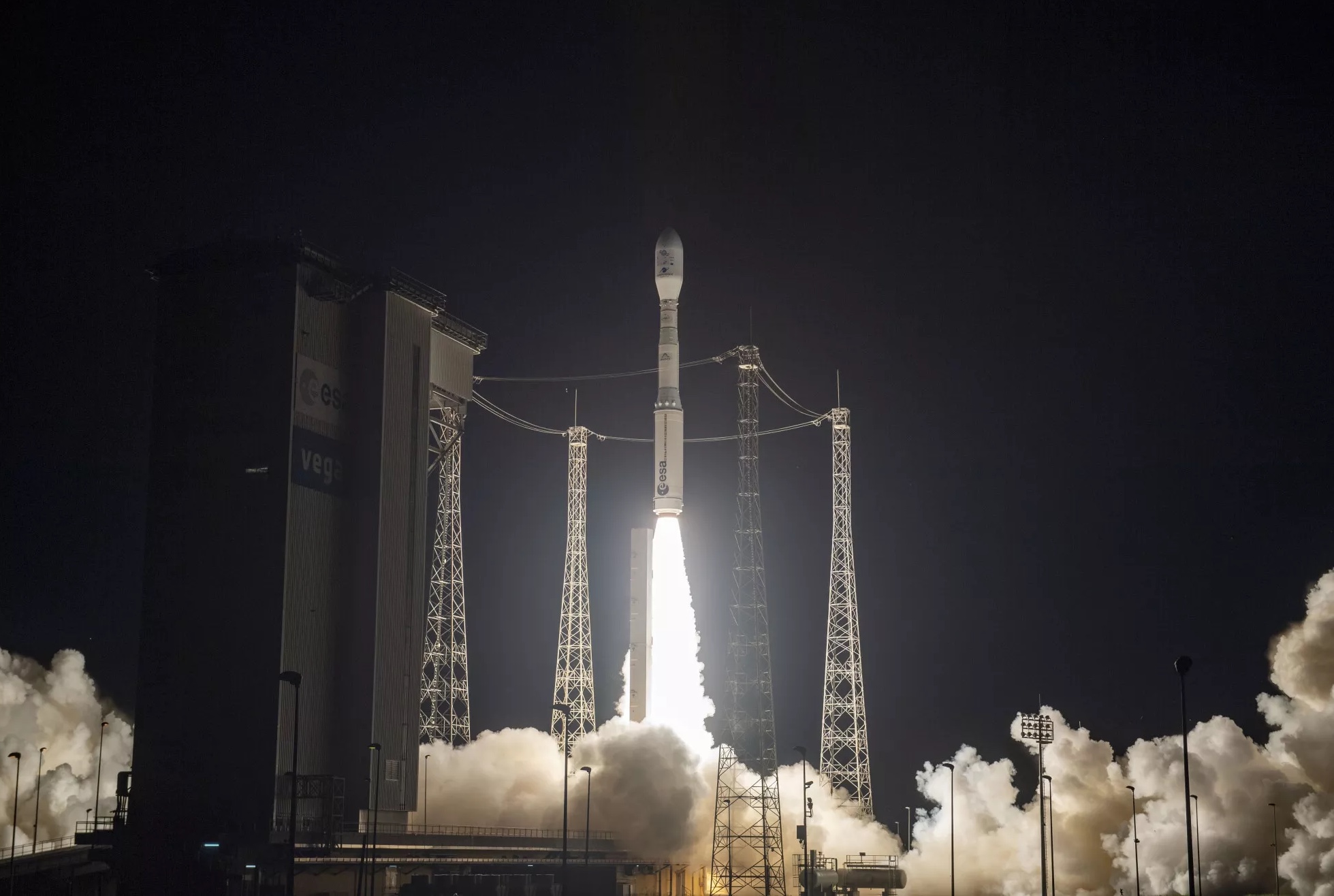 Vega launches Earth science, imaging spacecraft