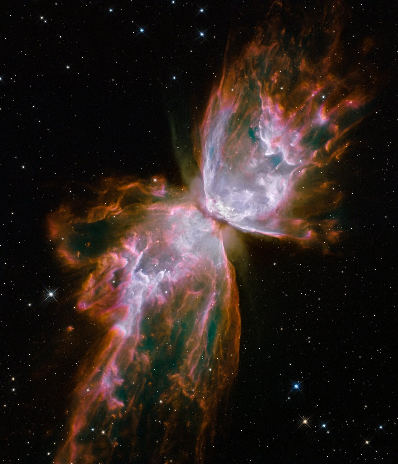 A dead 'sun' forms building blocks of exoplanets in new JWST Butterfly Nebula image