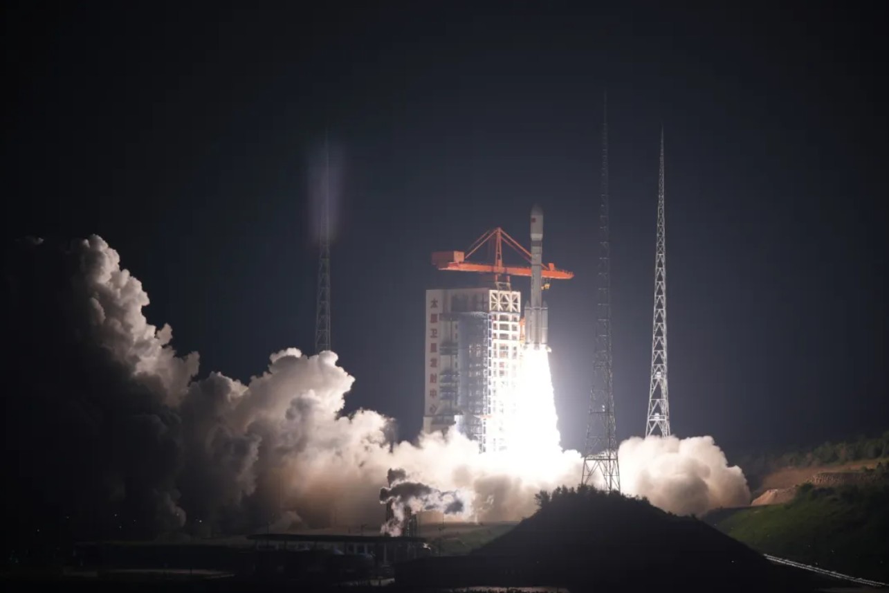 China launches test low-inclination satellite, new Guowang broadband group