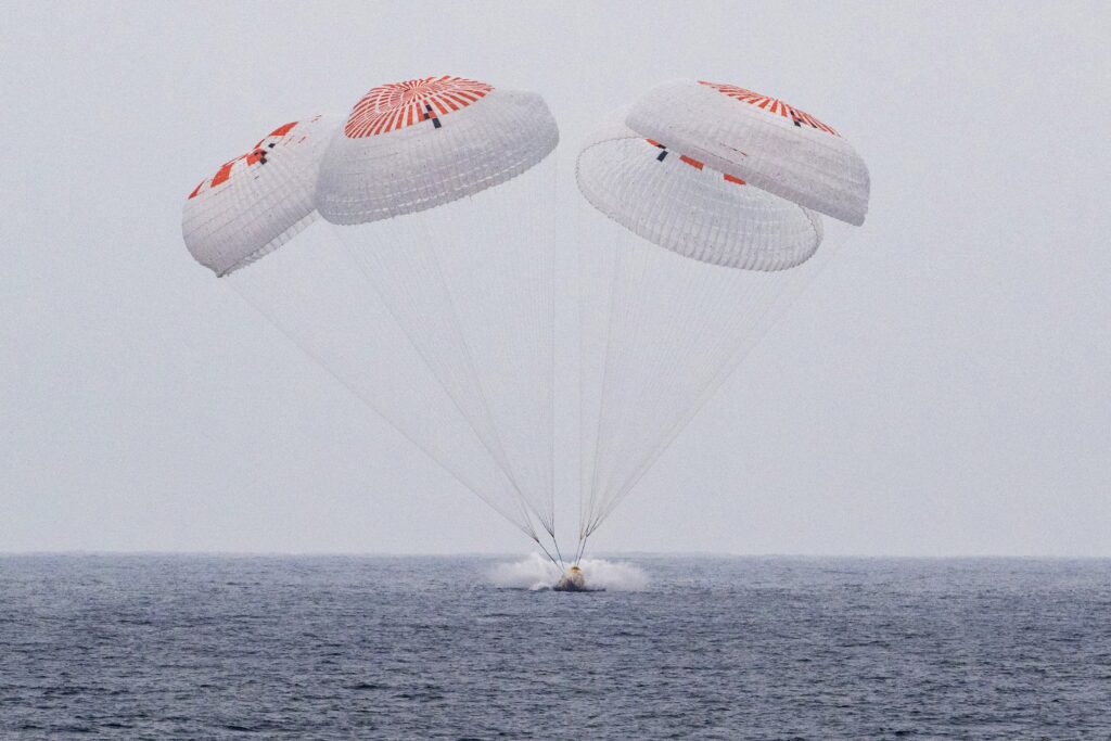 Crew-10 splashes down off California coast