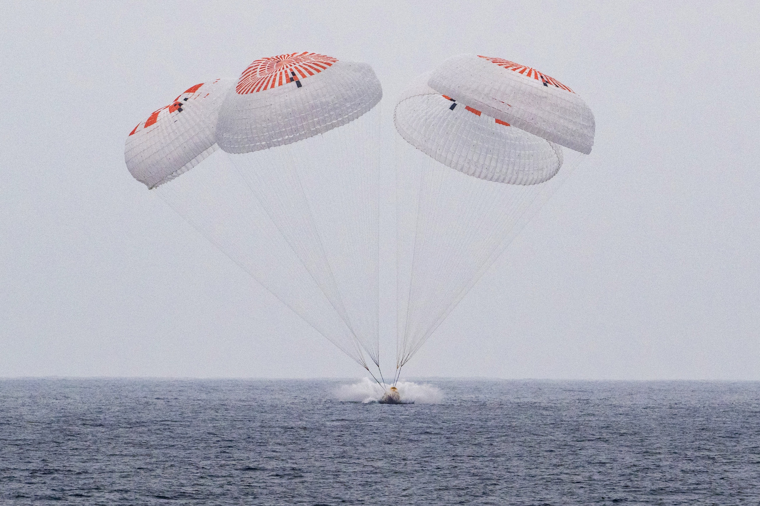 Crew-10 splashes down off California coast