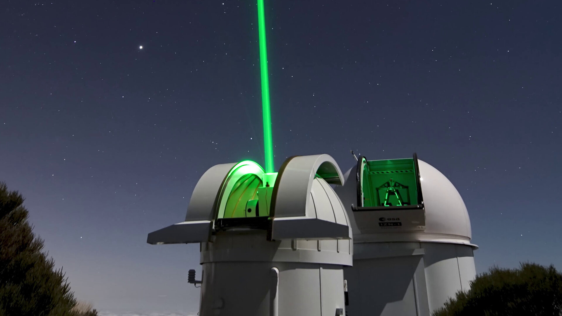Izaña-2 joins the laser game to track space debris
