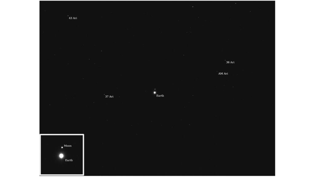NASA's Psyche asteroid probe beams home haunting view of distant Earth (photo)