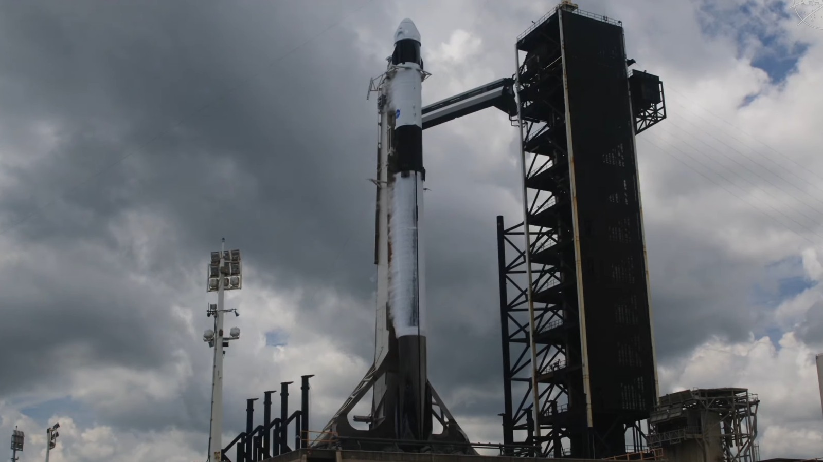 SpaceX, NASA scrub Crew-11 astronaut launch due to weather (video)