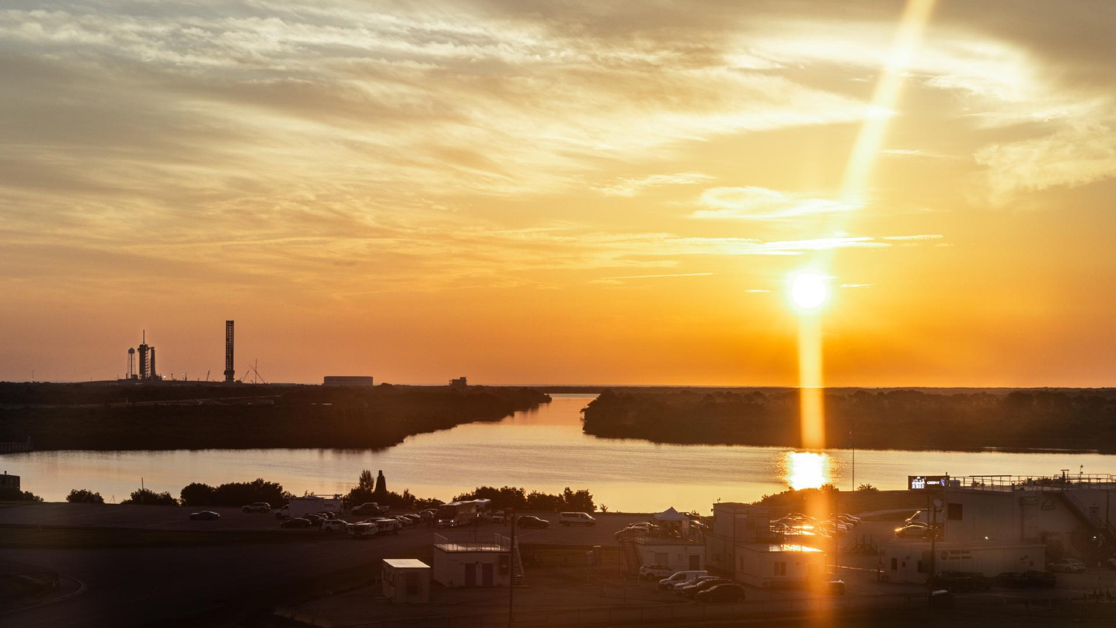 Sunrise hits SpaceX's Crew-11 rocket on the pad | Space photo of the day for August 4, 2025
