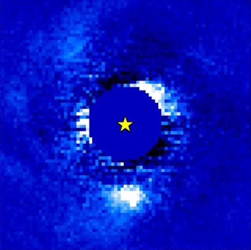 Astronomers glimpse growth of baby planet shrouded in dust