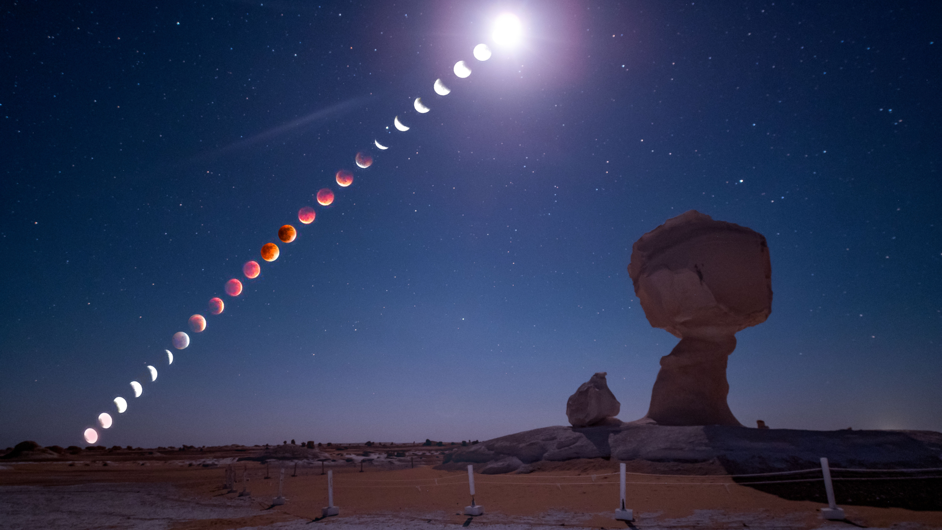 Breathtaking timelapse photos capture September's blood moon total lunar eclipse over Egypt's White Desert