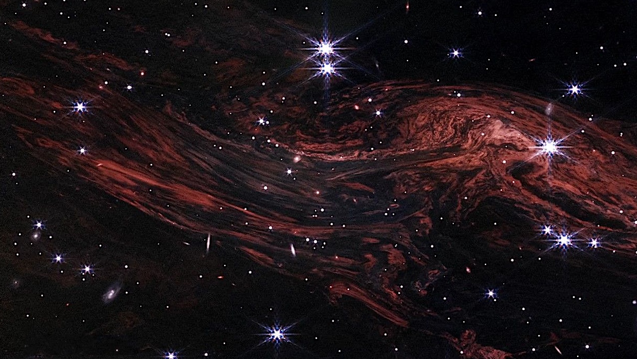 Cosmic Dust As A Prerequisite For The Formation Of Complex Organic Molecules In Space?