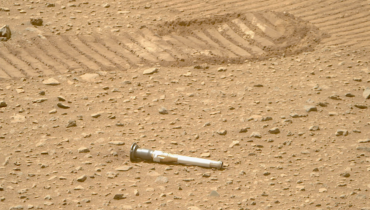 Desorption of Terrestrial Noble Gases in Mars 2020 Sample Tubes: Implications for Mars Sample Return