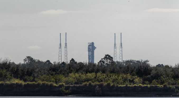 Live coverage: SpaceX to launch 28 Starlink satellites on Wednesday sunrise Falcon 9 flight