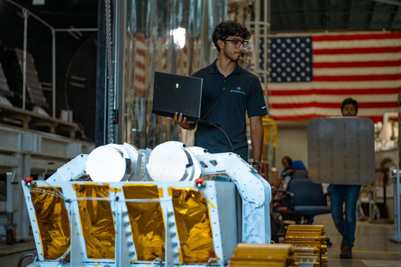 Lunar Challenge Winner Tests Technology in NASA Thermal Vacuum Chamber