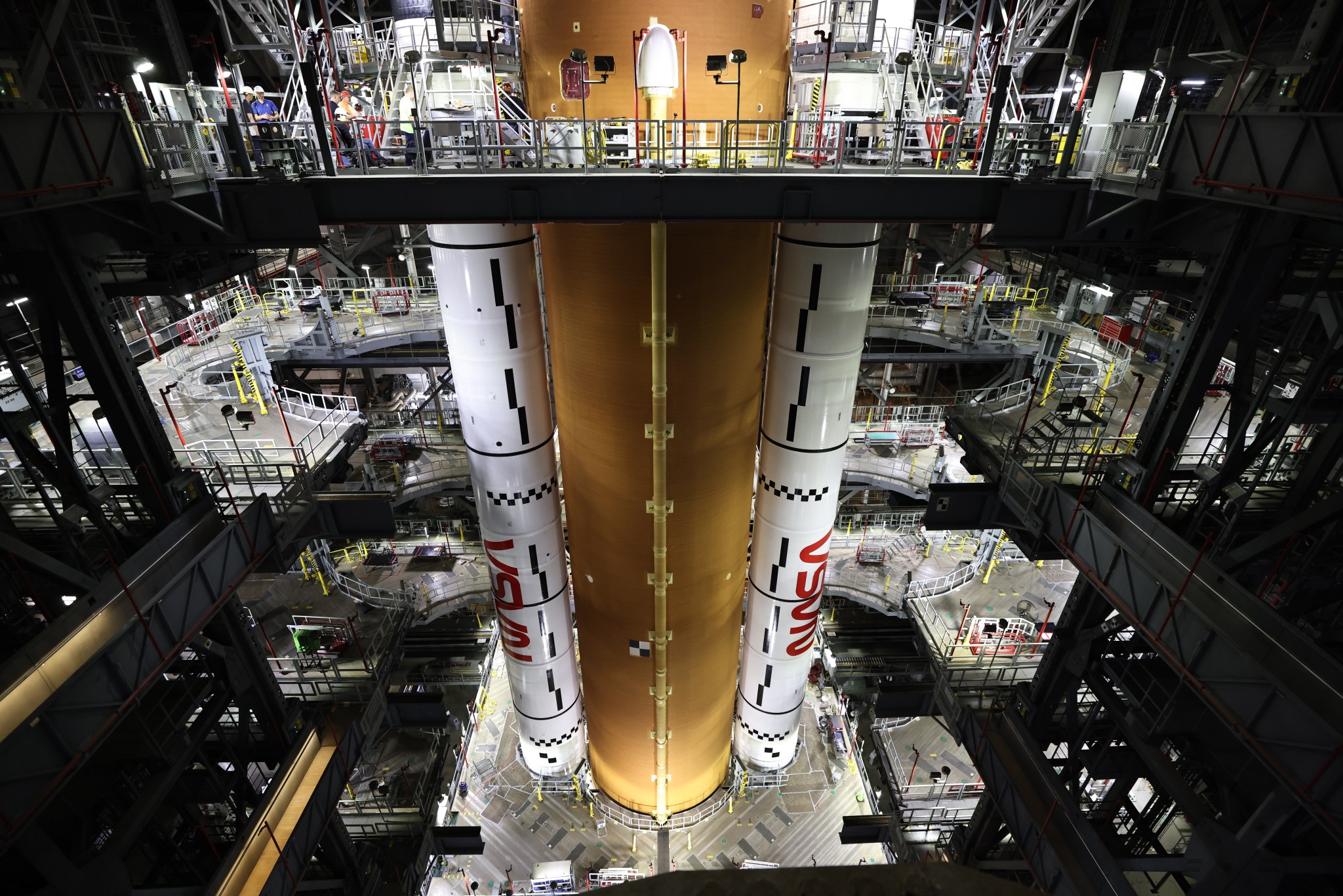 NASA Artemis II Moon Rocket Ready to Fly Crew