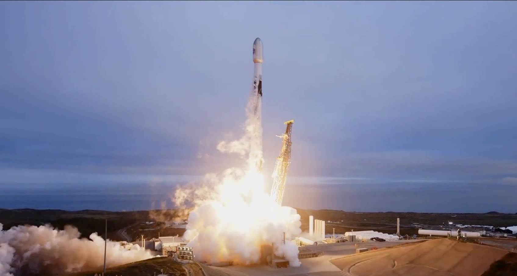 SpaceX launches 21 satellites for Space Development Agency ‘Transport Layer’ military network