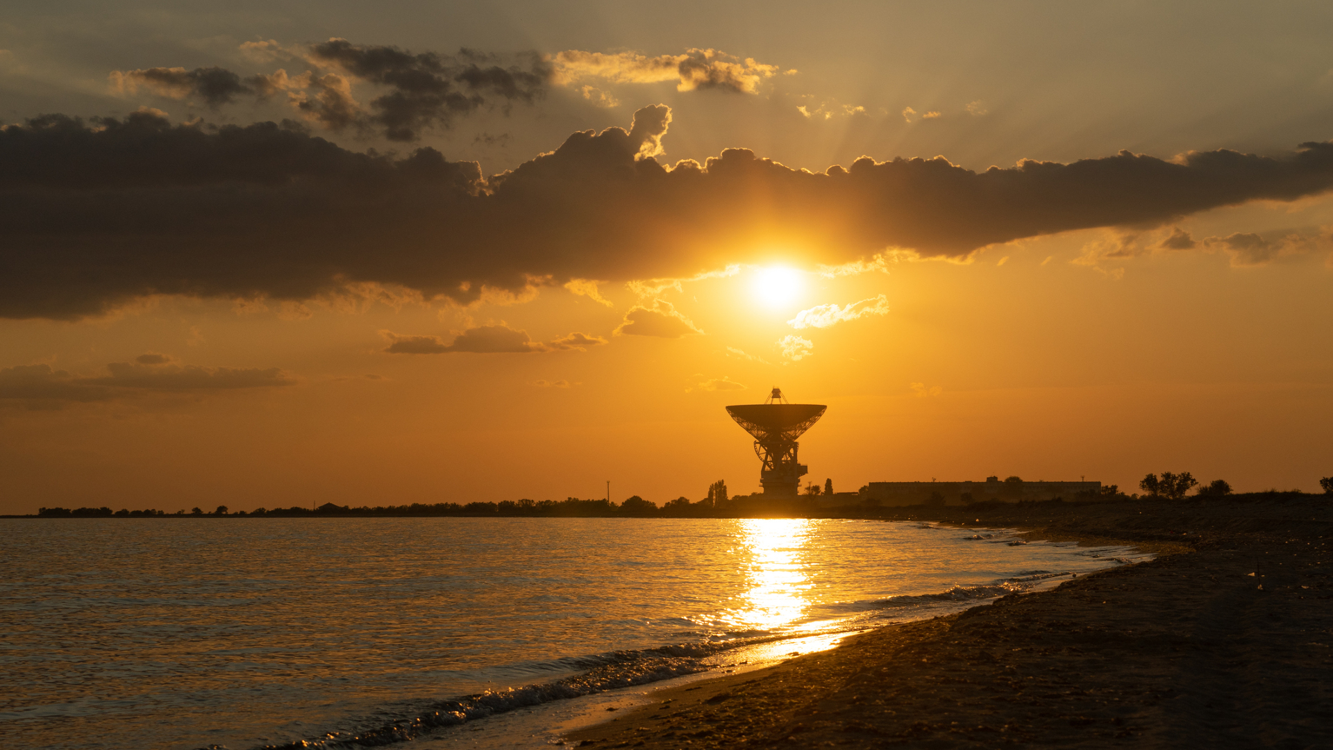 Ukraine destroys giant radio telescope used by Russian military