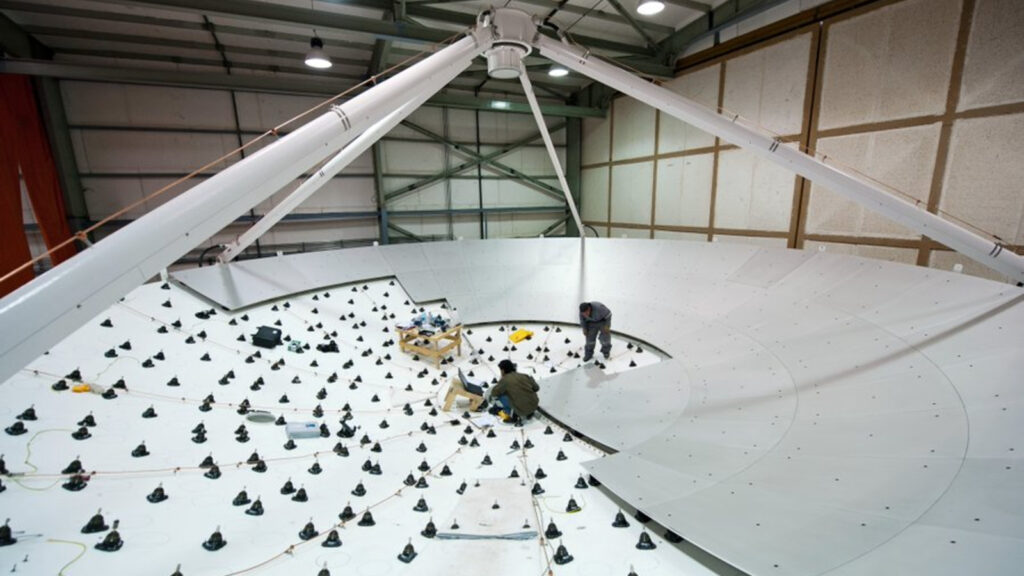 Working on a 39-foot telescope dish | Space photo of the day for Sept. 10, 2025