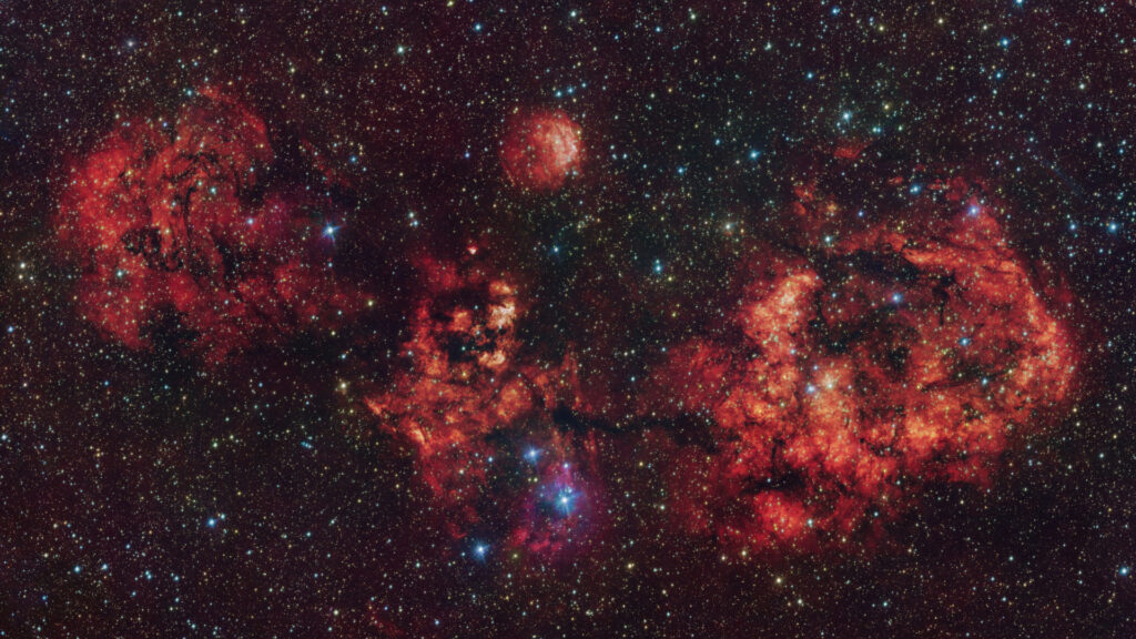 Astronomers capture vast cosmic bat spreading its wings in time for Halloween (photo)