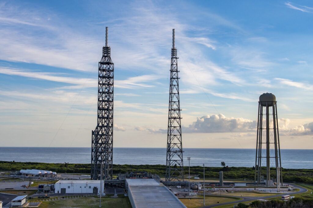 Blue Origin wins $78.2 million contract to expand satellite processing infrastructure at Cape Canaveral