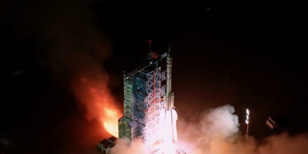 China launches Shenzhou 21 astronauts to Tiangong space station for a 6-month stay (video)
