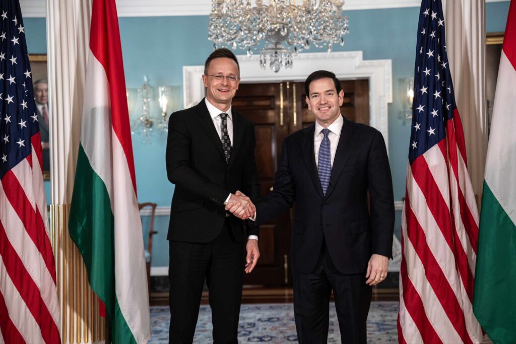 Hungary signs Artemis Accords